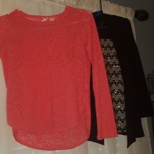 2 girls long sleeve shirts size 7/8